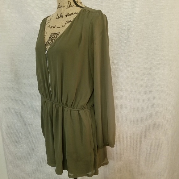 Express Pants - EXPRESS Silky Romper